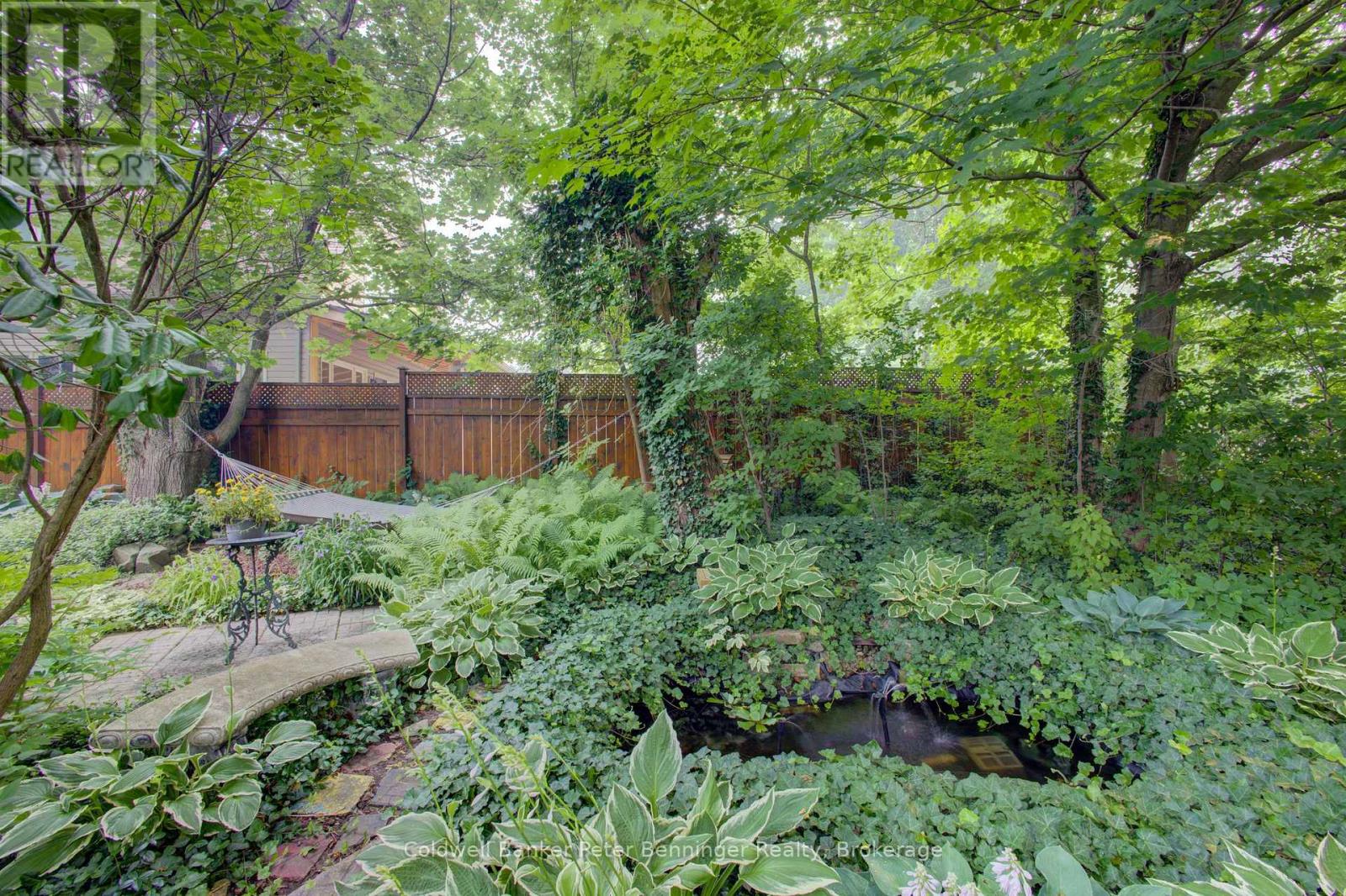 817 Olde Victoria Street Property Photo 37