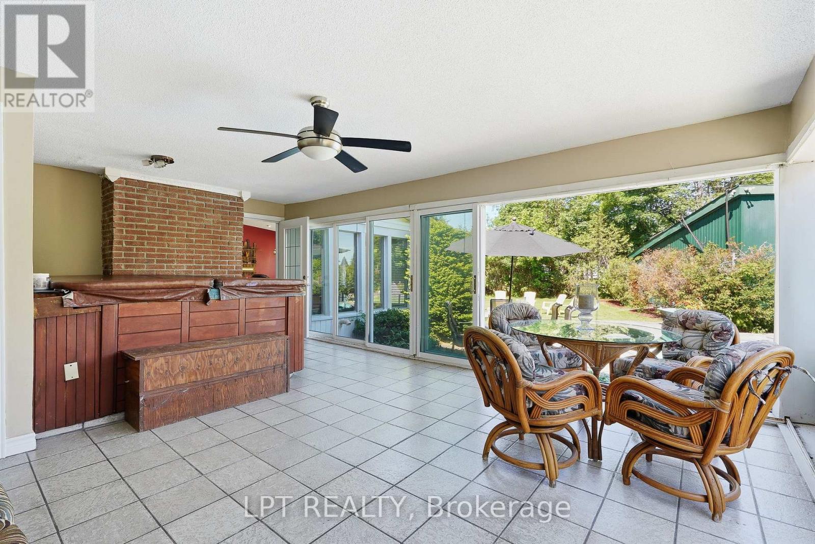 18 Louise Crescent Property Photo 16