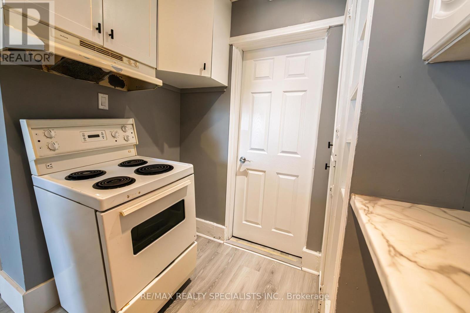 332 Elm Avenue Property Photo 20