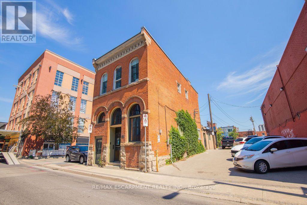 21 Rebecca Street Property Photo 5
