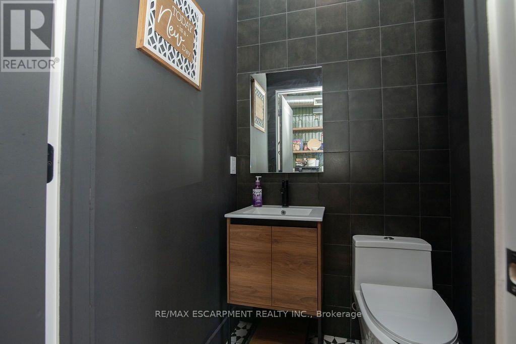 21 Rebecca Street Property Photo 18