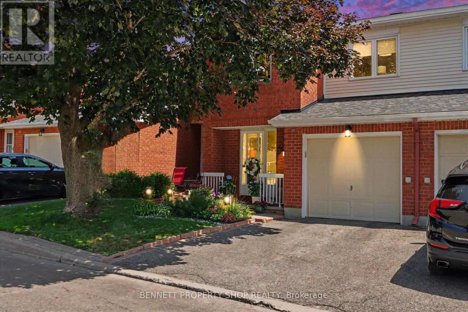 B - 2 Maple Ridge Crescent Property Photo 15
