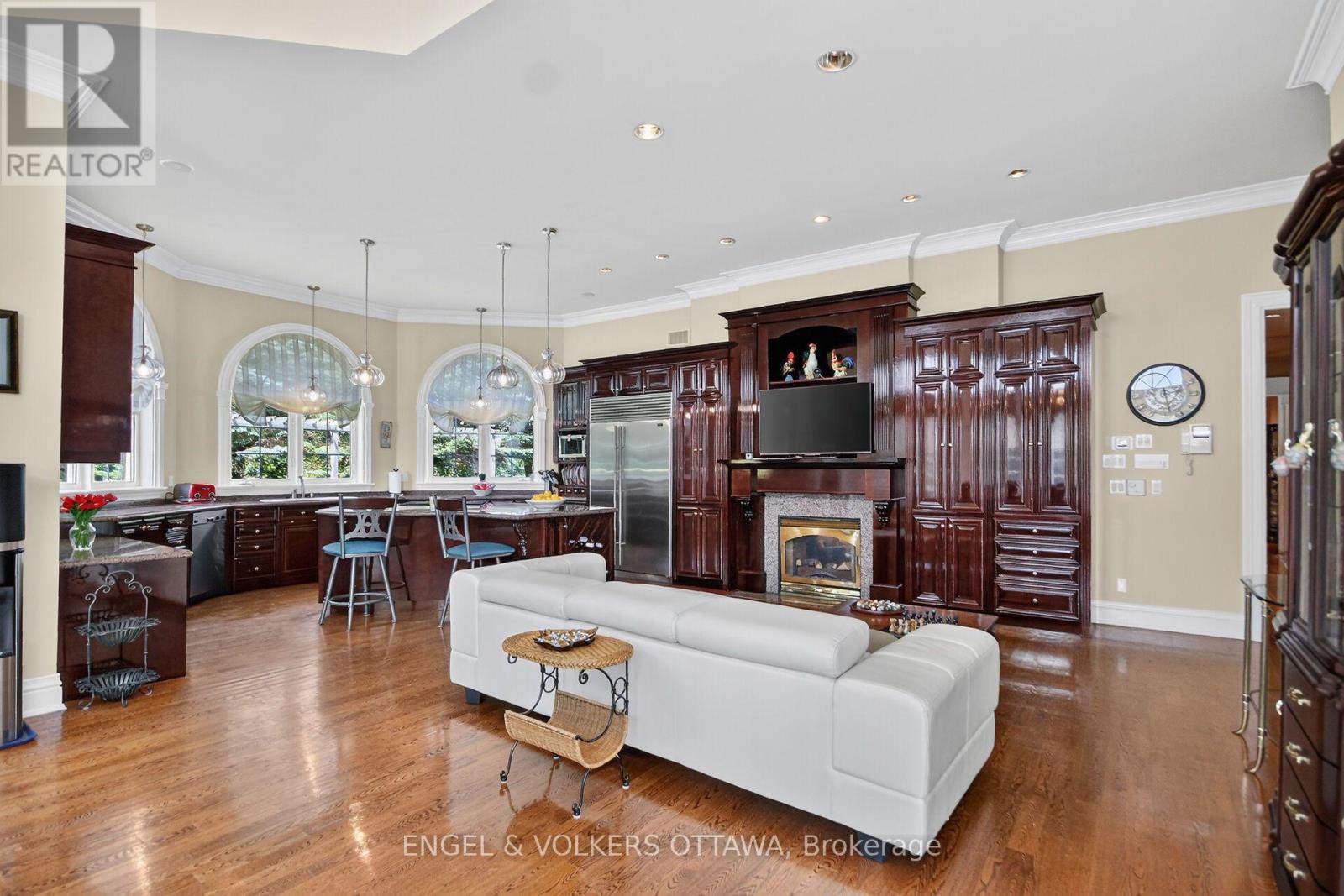 36 Cedarhill Drive Property Photo 12