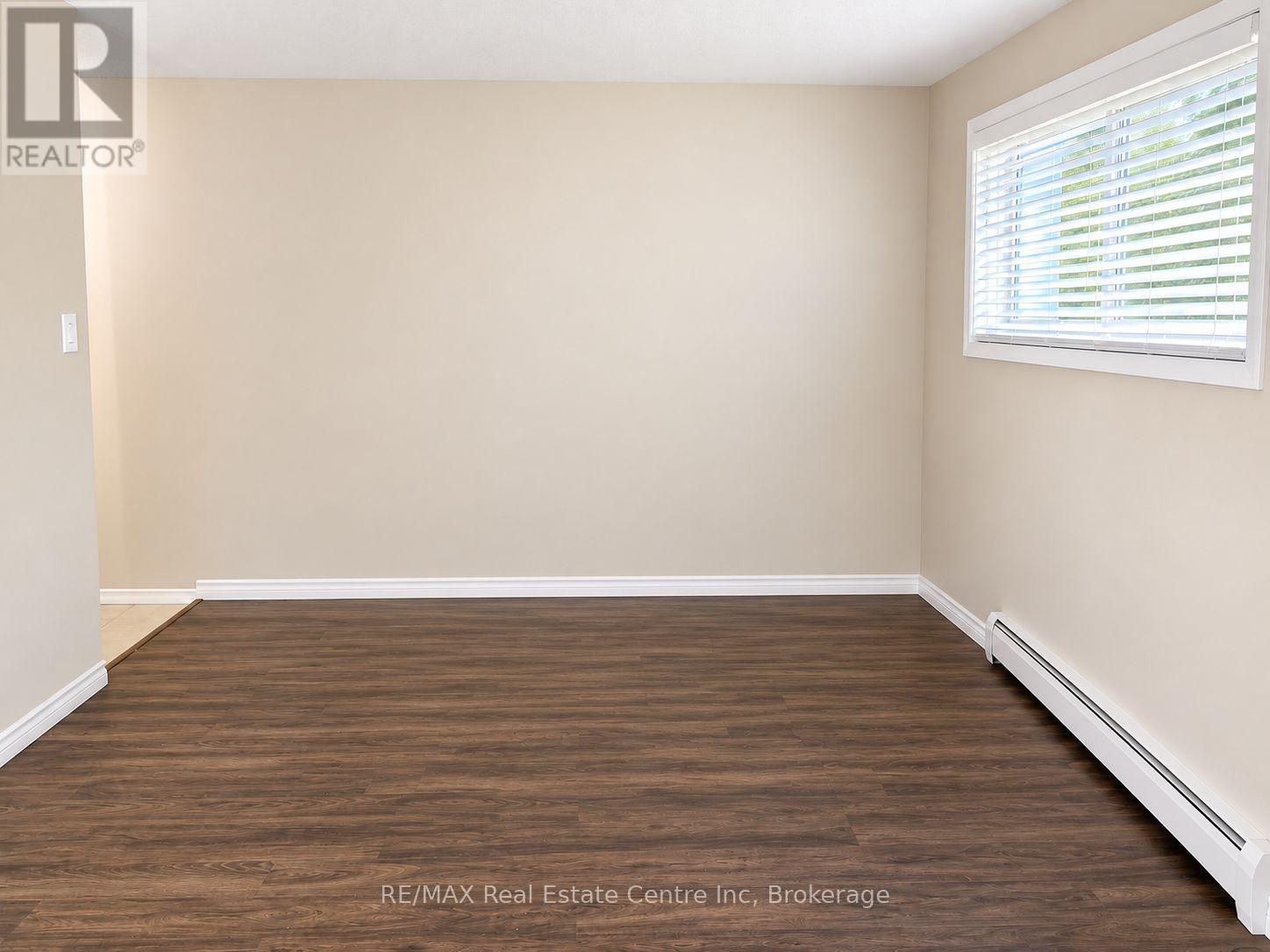 102 - 57 Conroy Crescent Property Photo 11
