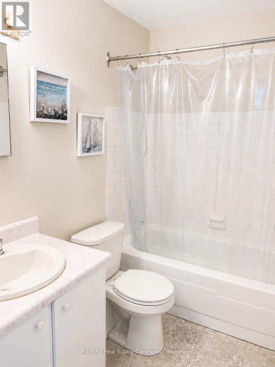 102 - 57 Conroy Crescent Property Photo 14