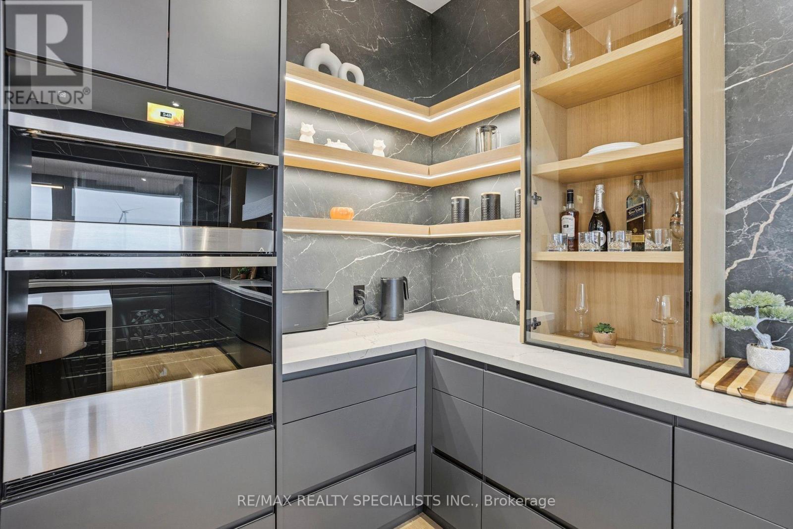 295449 8th Line Property Photo 15