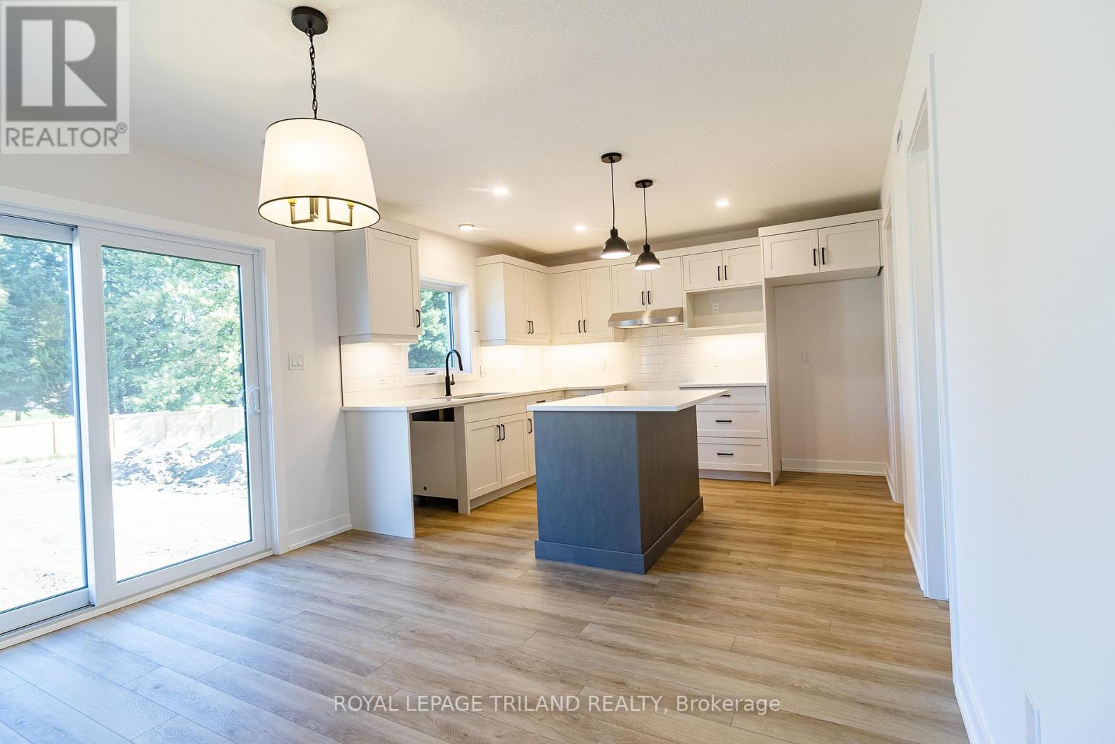 18 Hawks Gate Property Photo 6