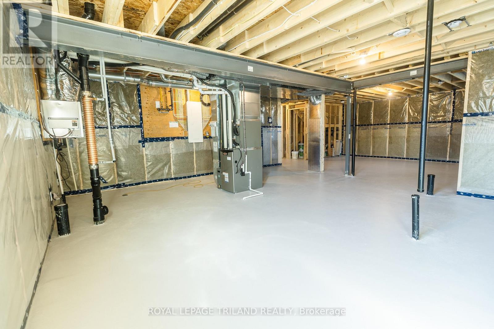 18 Hawks Gate Property Photo 22