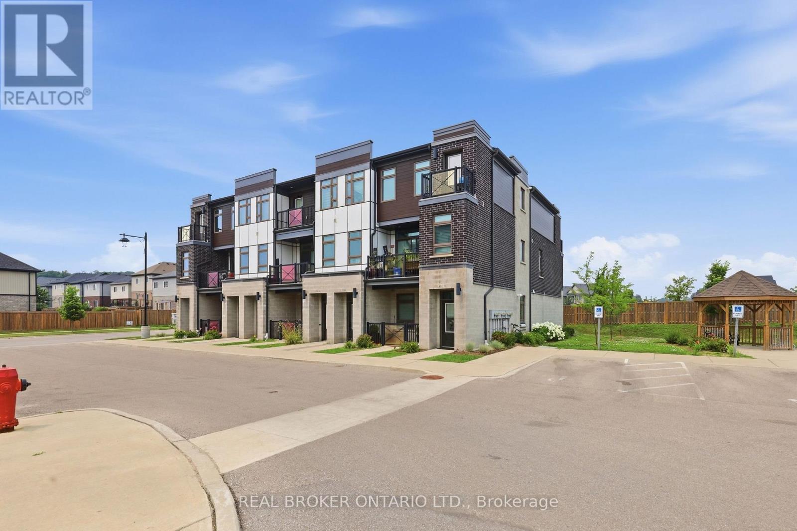 1 G - 155 THOMAS SLEE DRIVE SE
