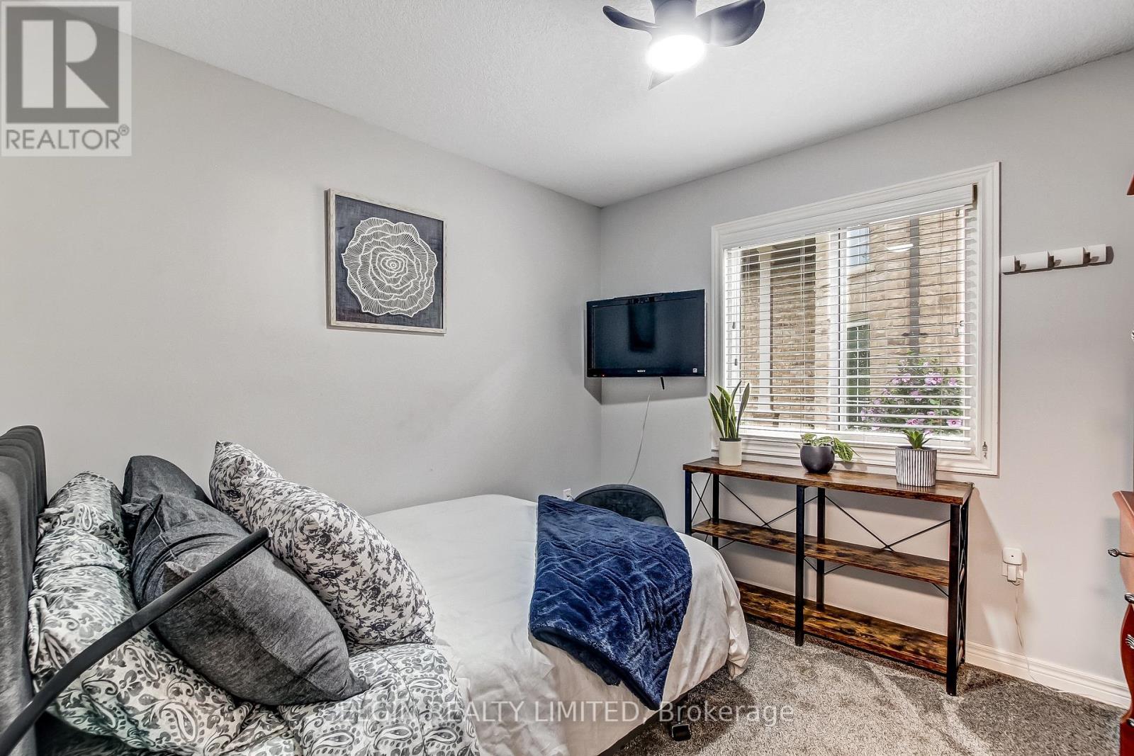5 Hawthorn Court Property Photo 12