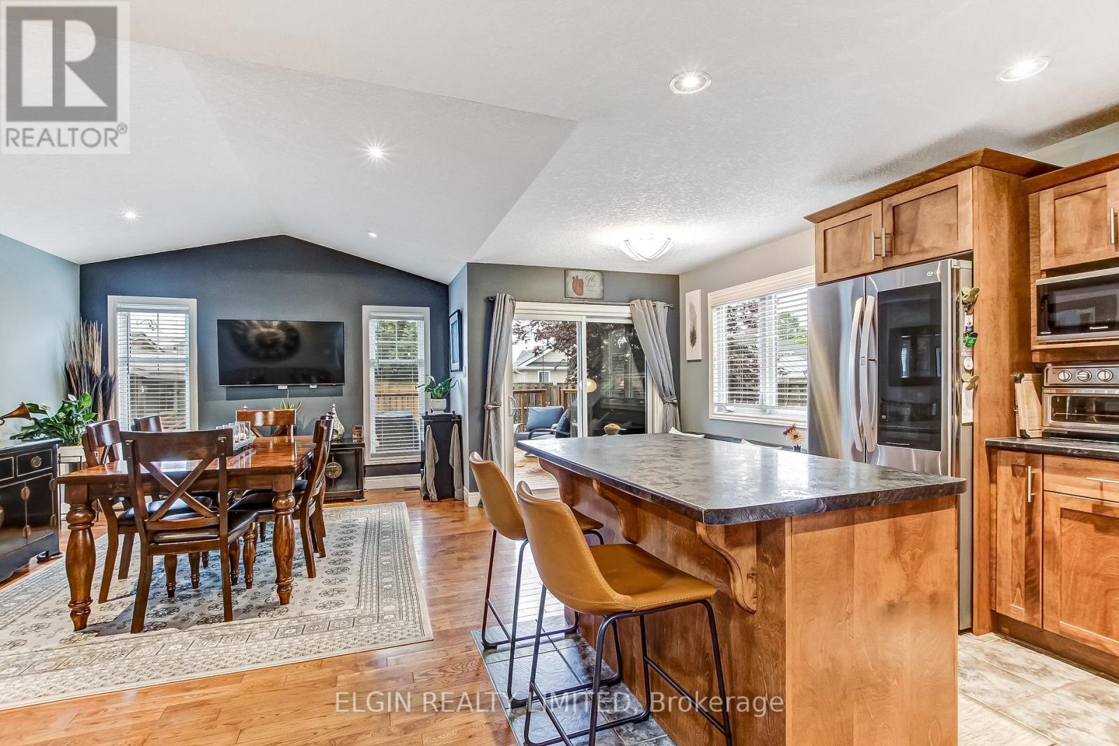 5 Hawthorn Court Property Photo 15