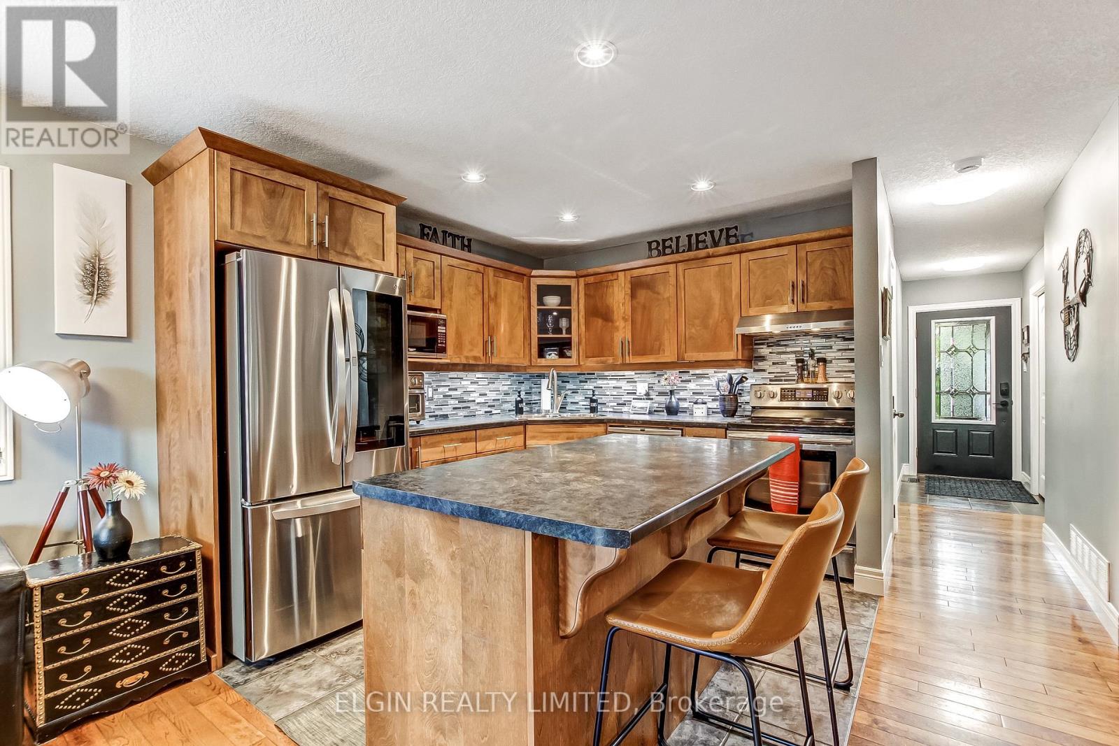5 Hawthorn Court Property Photo 16