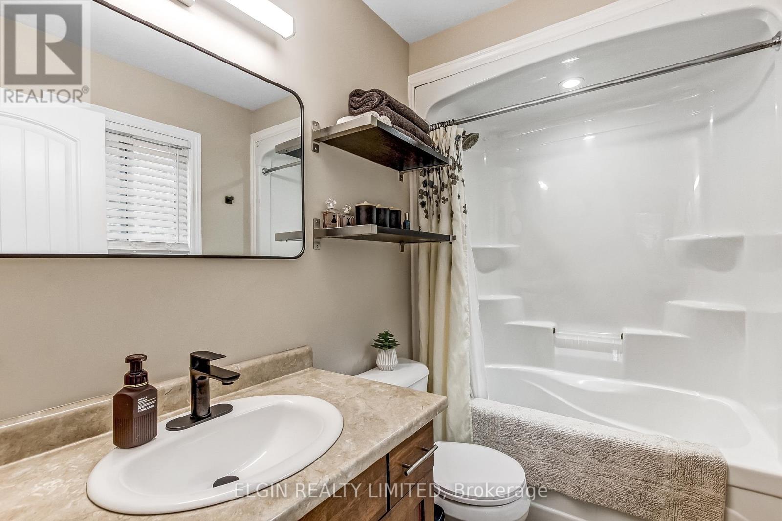 5 Hawthorn Court Property Photo 24