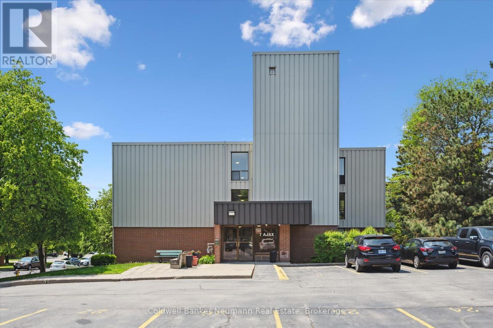 411 - 7 AJAX STREET