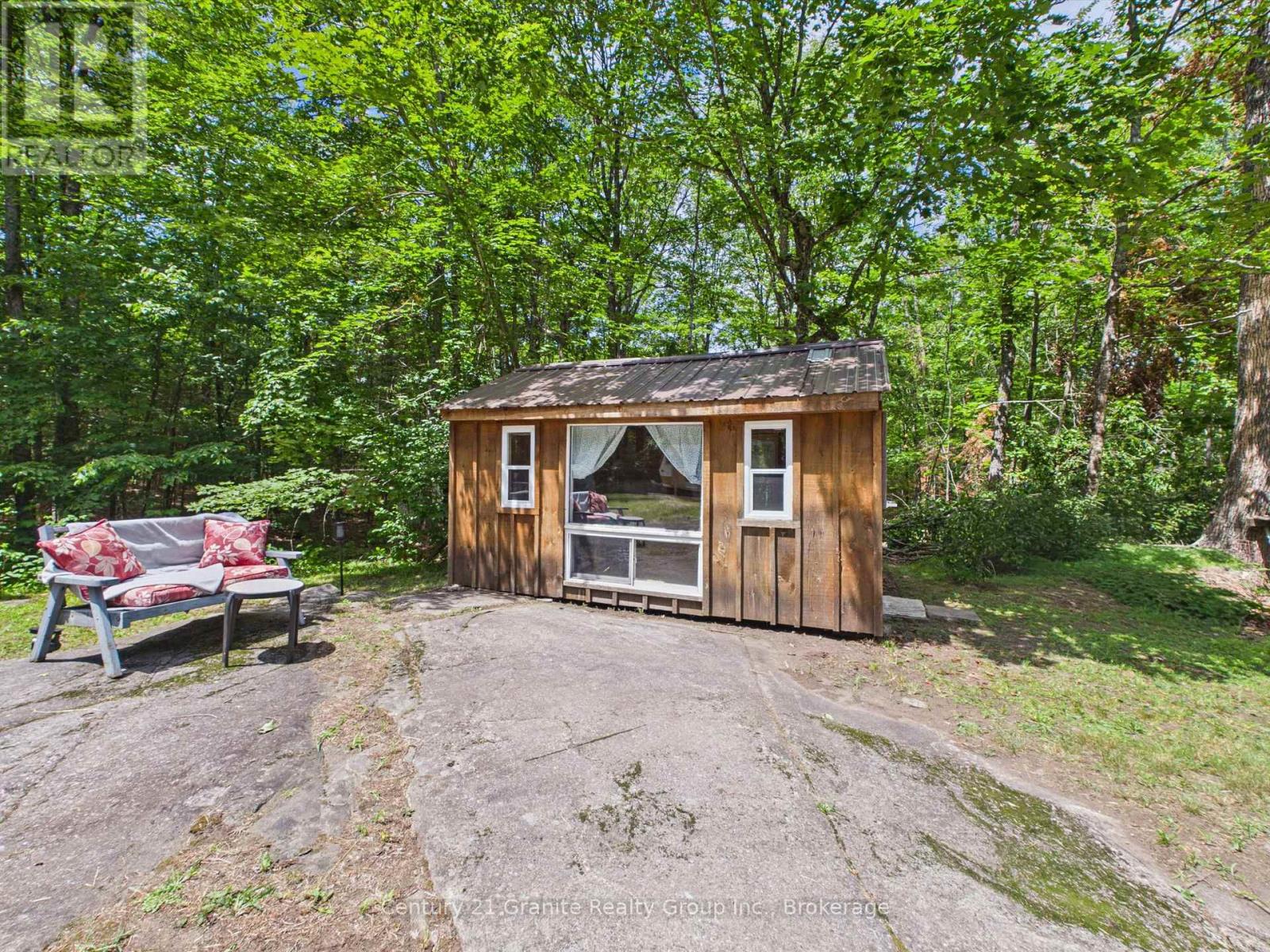 000 South Lake Road Property Photo 7