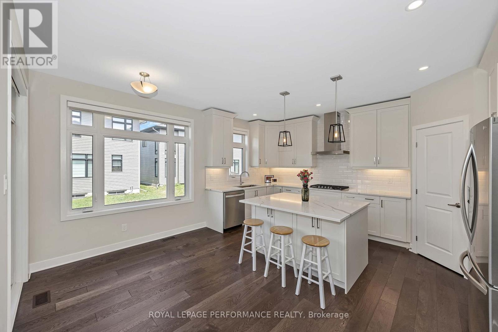 414 Longworth Avenue Property Photo 11