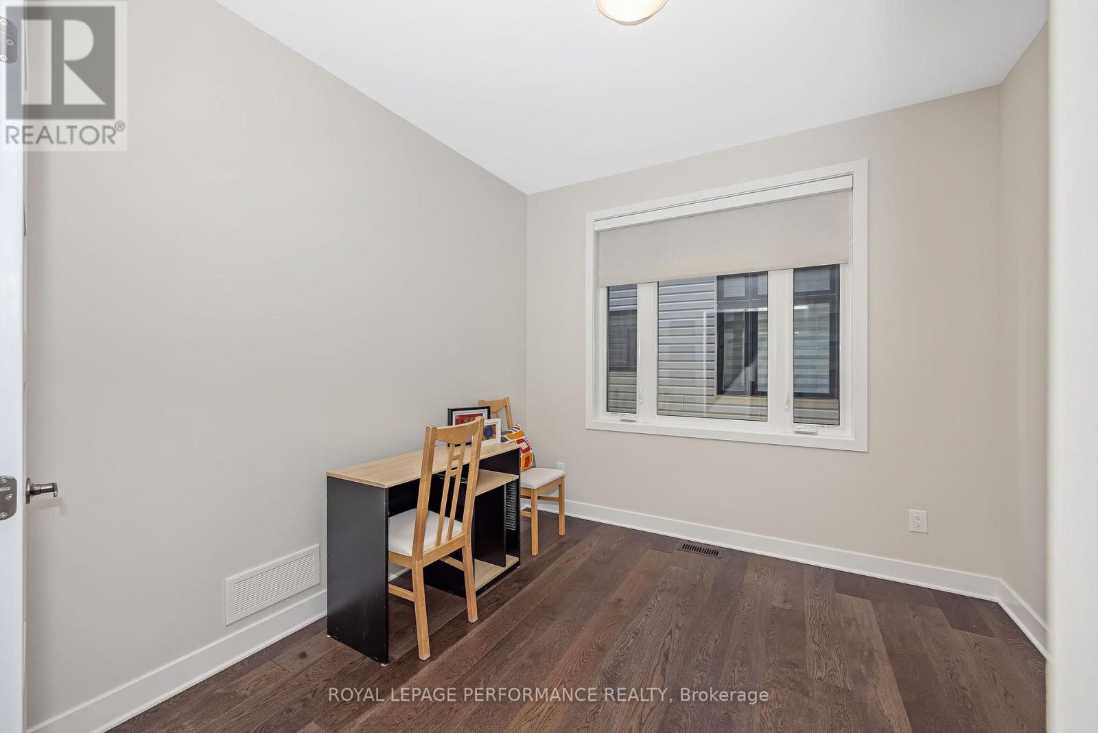 414 Longworth Avenue Property Photo 16