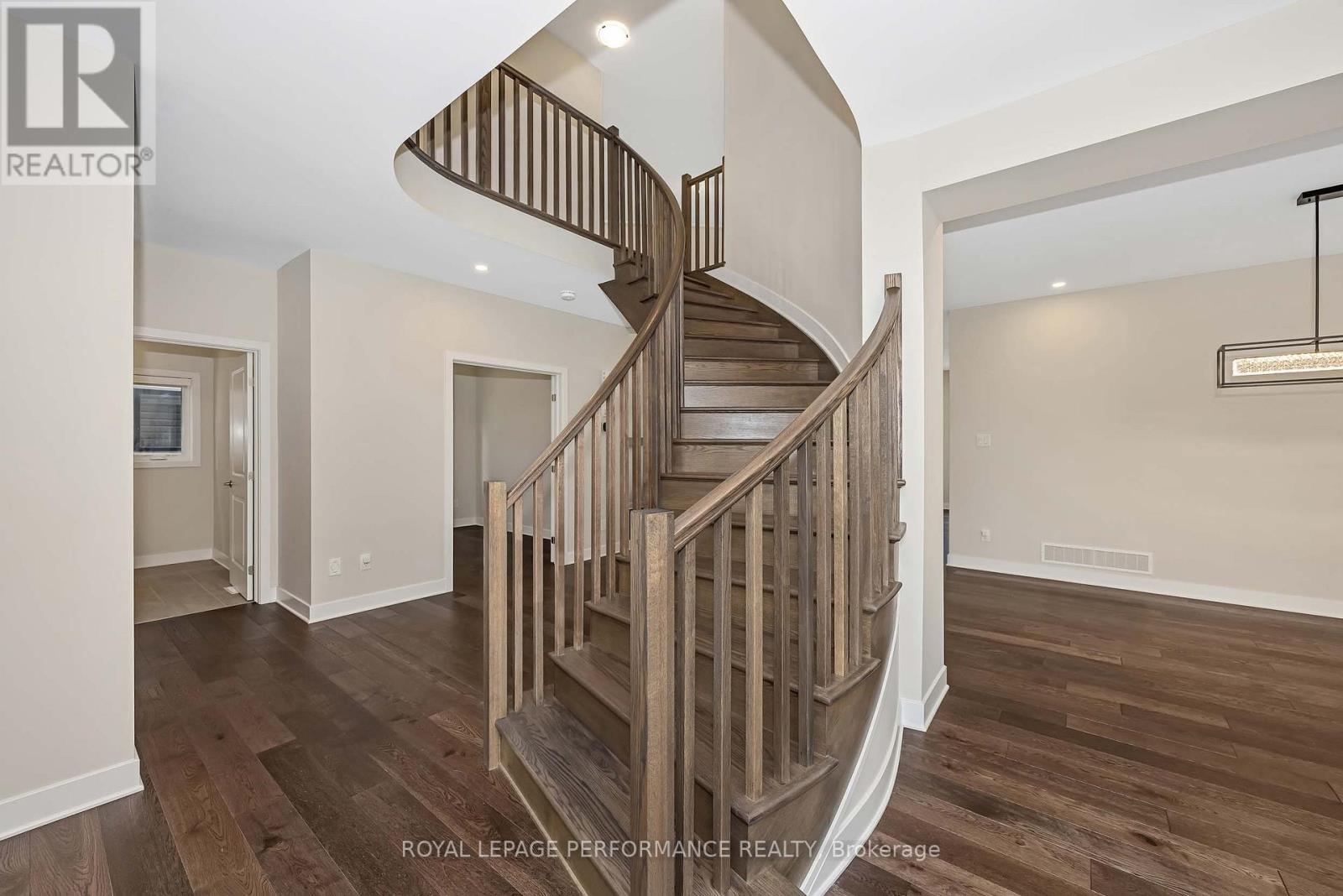 414 Longworth Avenue Property Photo 20