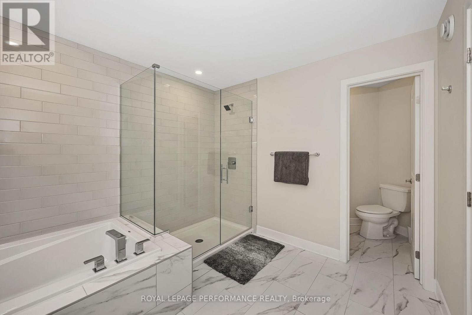 414 Longworth Avenue Property Photo 26