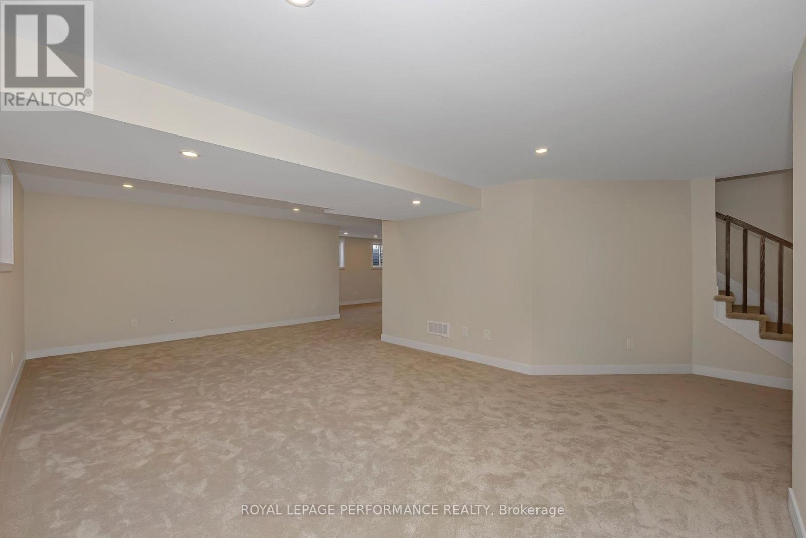 414 Longworth Avenue Property Photo 39