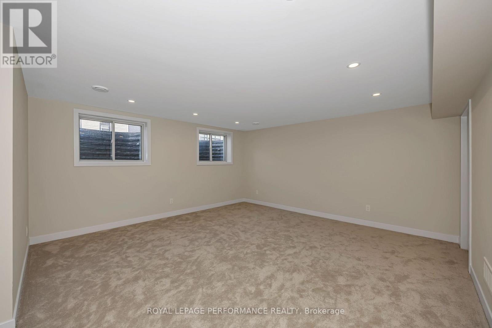 414 Longworth Avenue Property Photo 41