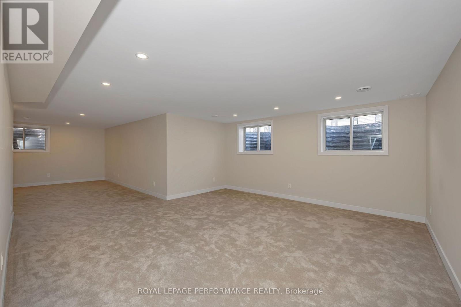 414 Longworth Avenue Property Photo 42