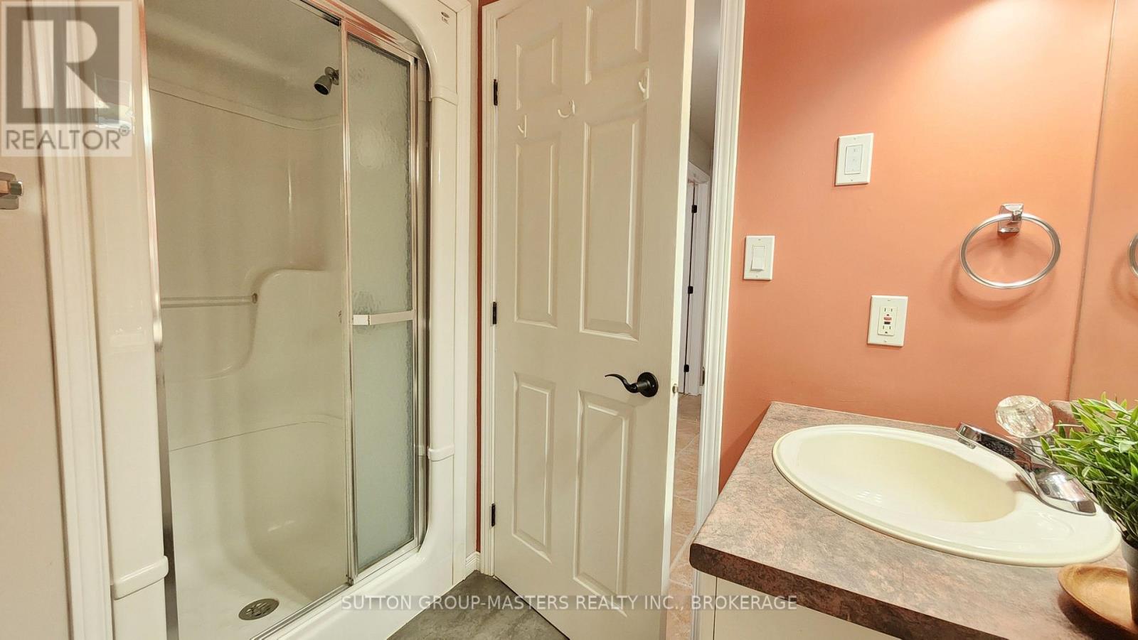 178 Langfield Street Property Photo 40