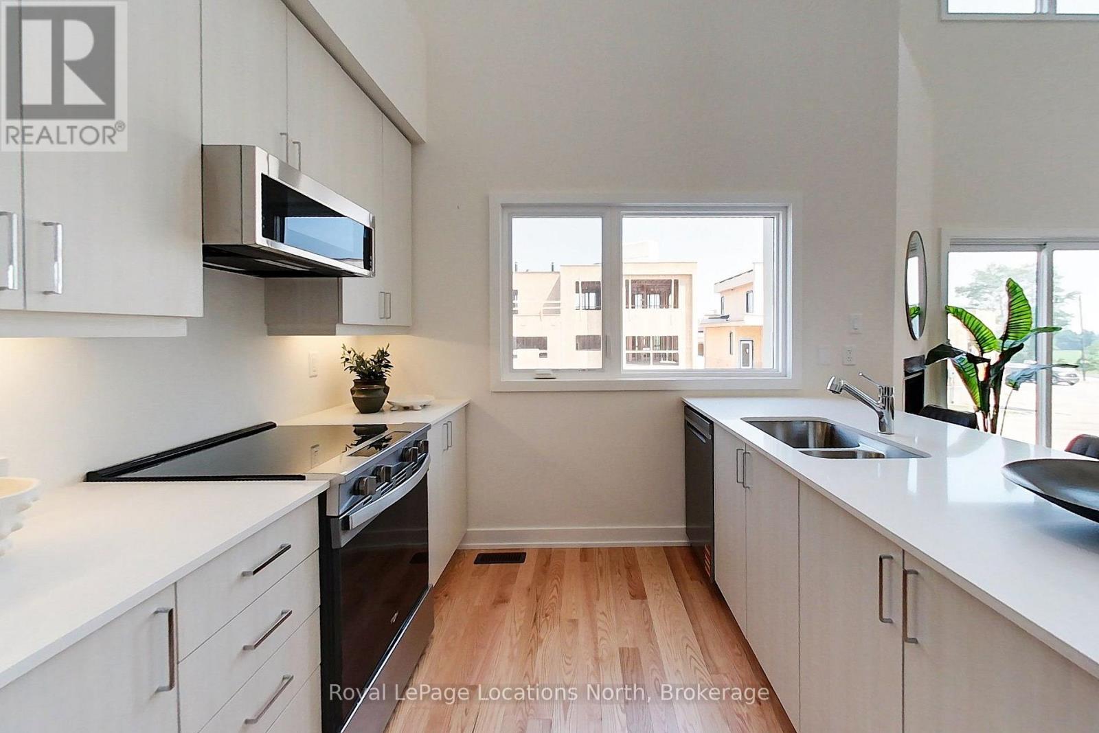 224 Stoneleigh Drive Property Photo 14