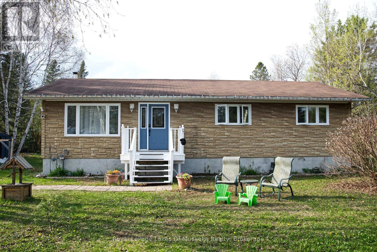 52 SUNSHINE STREET Property Photo 1