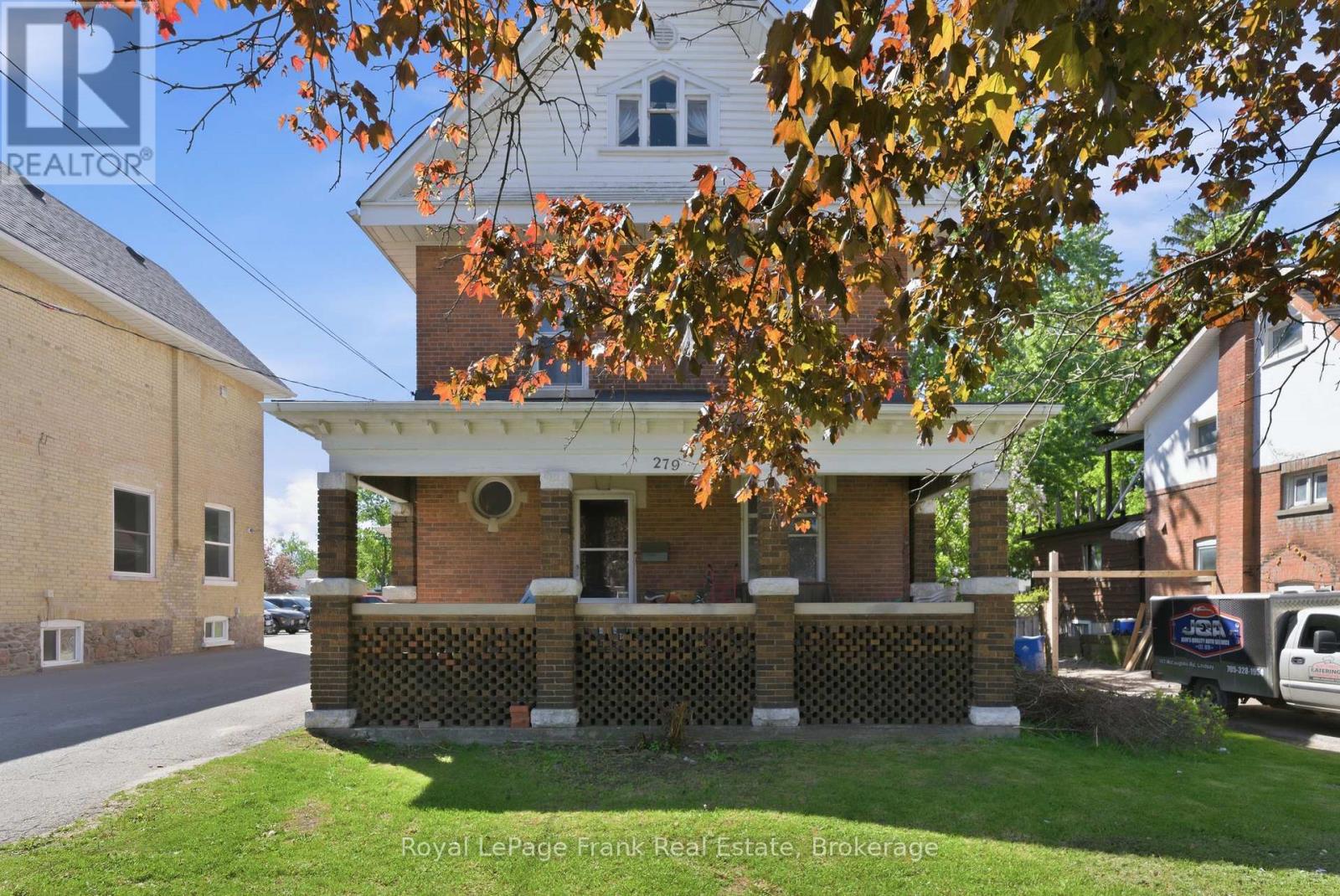 279 Kent Street W Property Photo 4