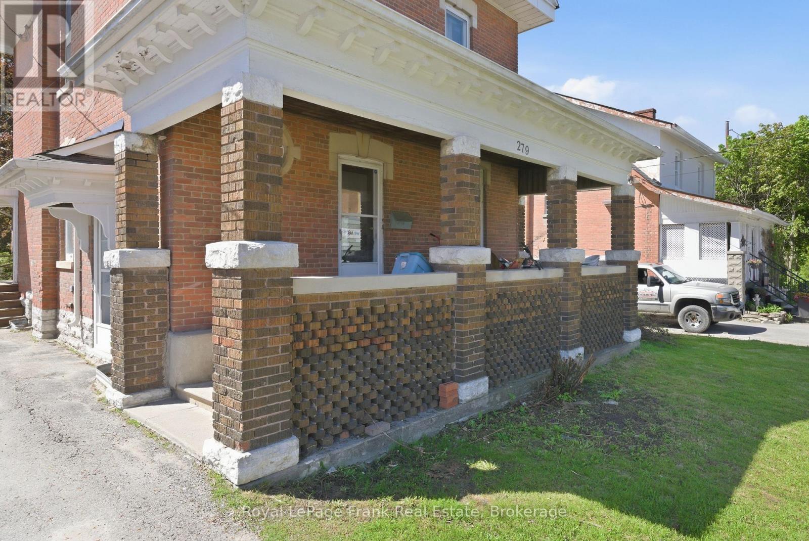 279 Kent Street W Property Photo 5