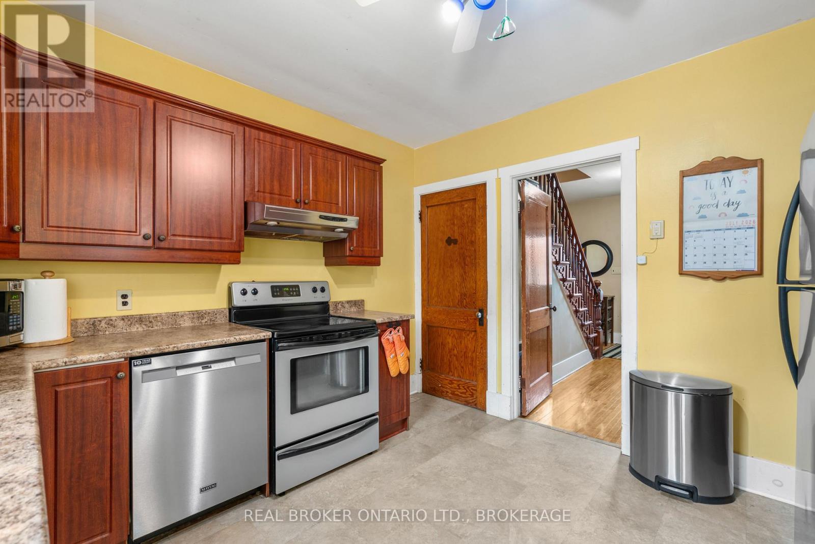 9 Spruce Street Property Photo 9