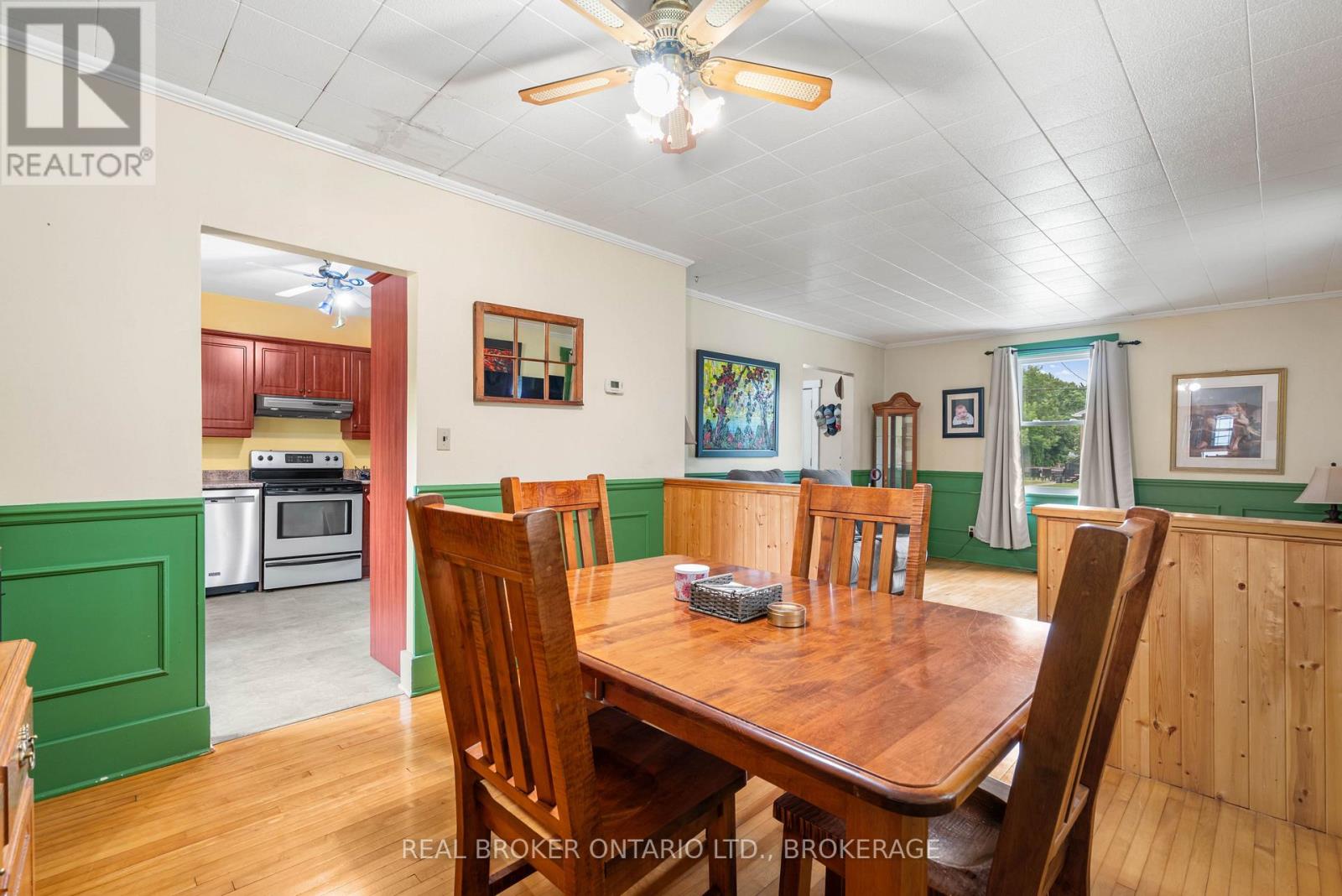 9 Spruce Street Property Photo 15