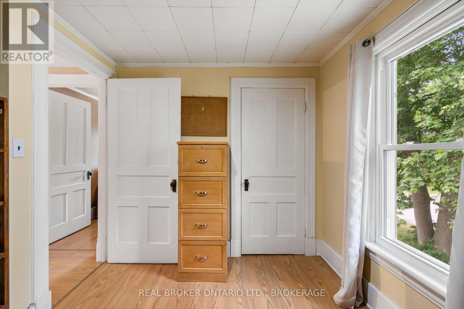9 Spruce Street Property Photo 21