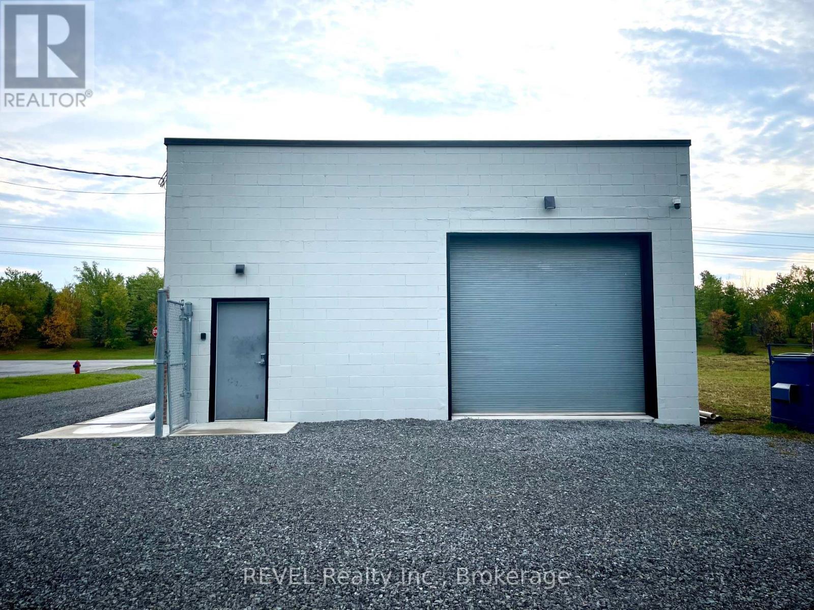 8455 Stanley Avenue Property Photo 15