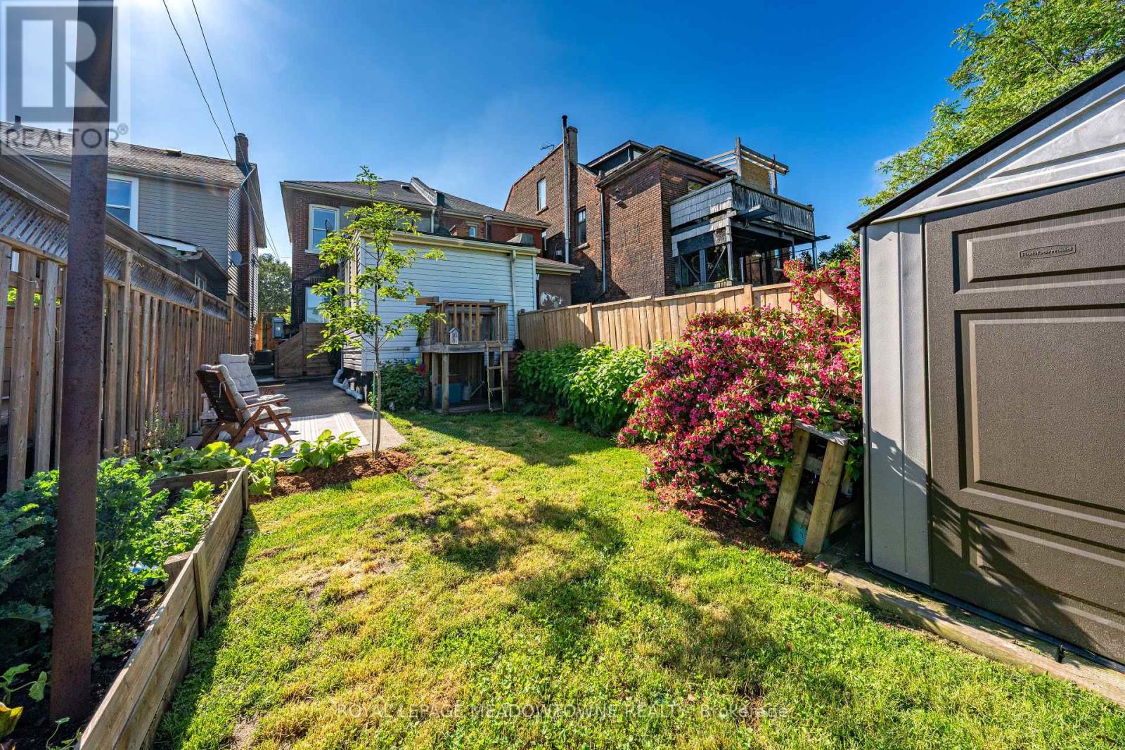 29 Railway Street Property Photo 37