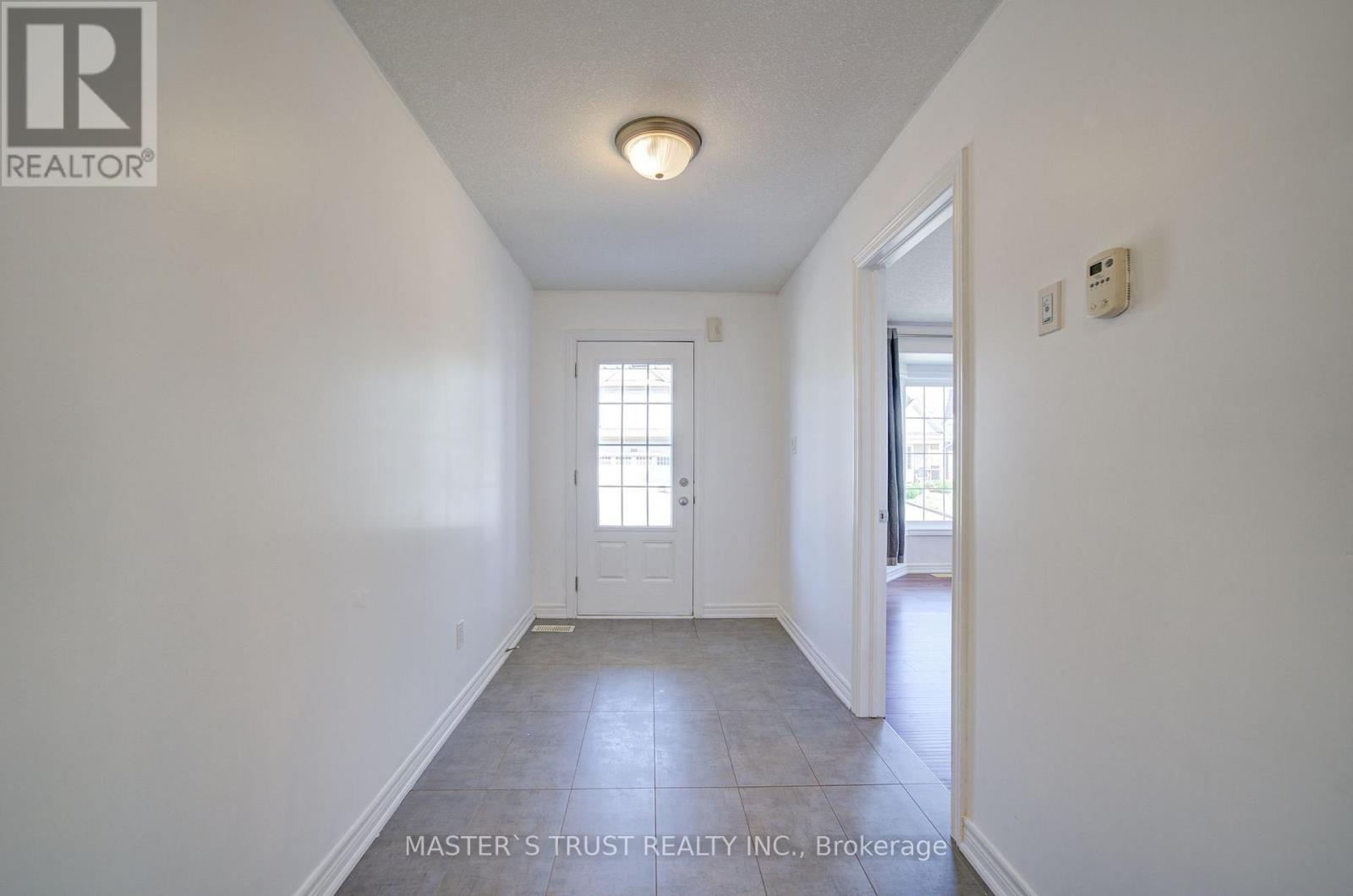 569 Grange Way Property Photo 2