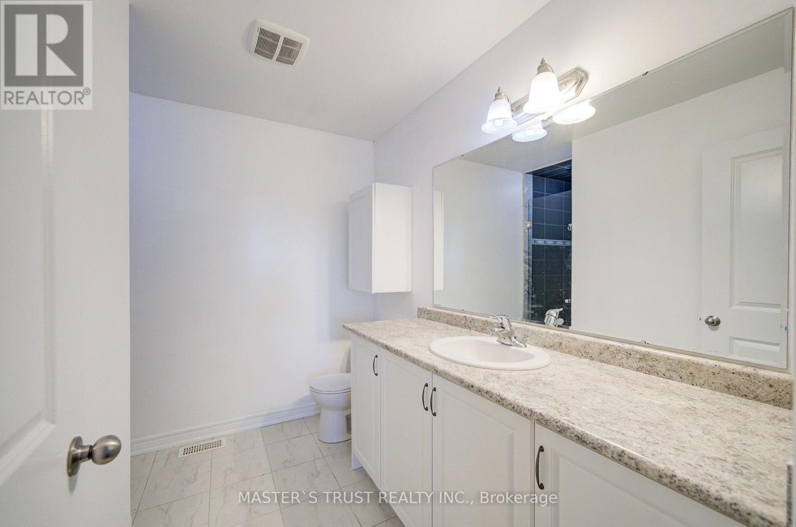 569 Grange Way Property Photo 15