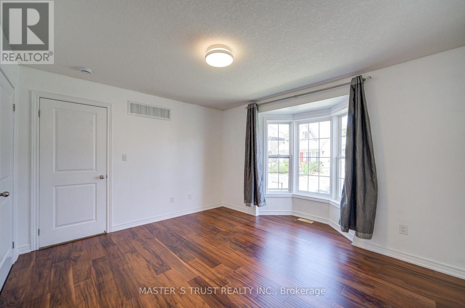 569 Grange Way Property Photo 16