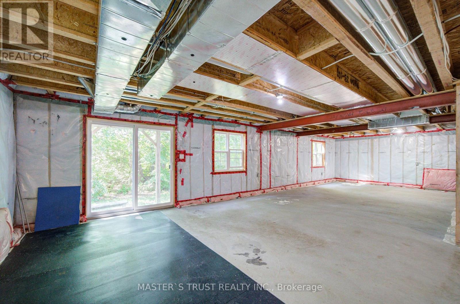 569 Grange Way Property Photo 18
