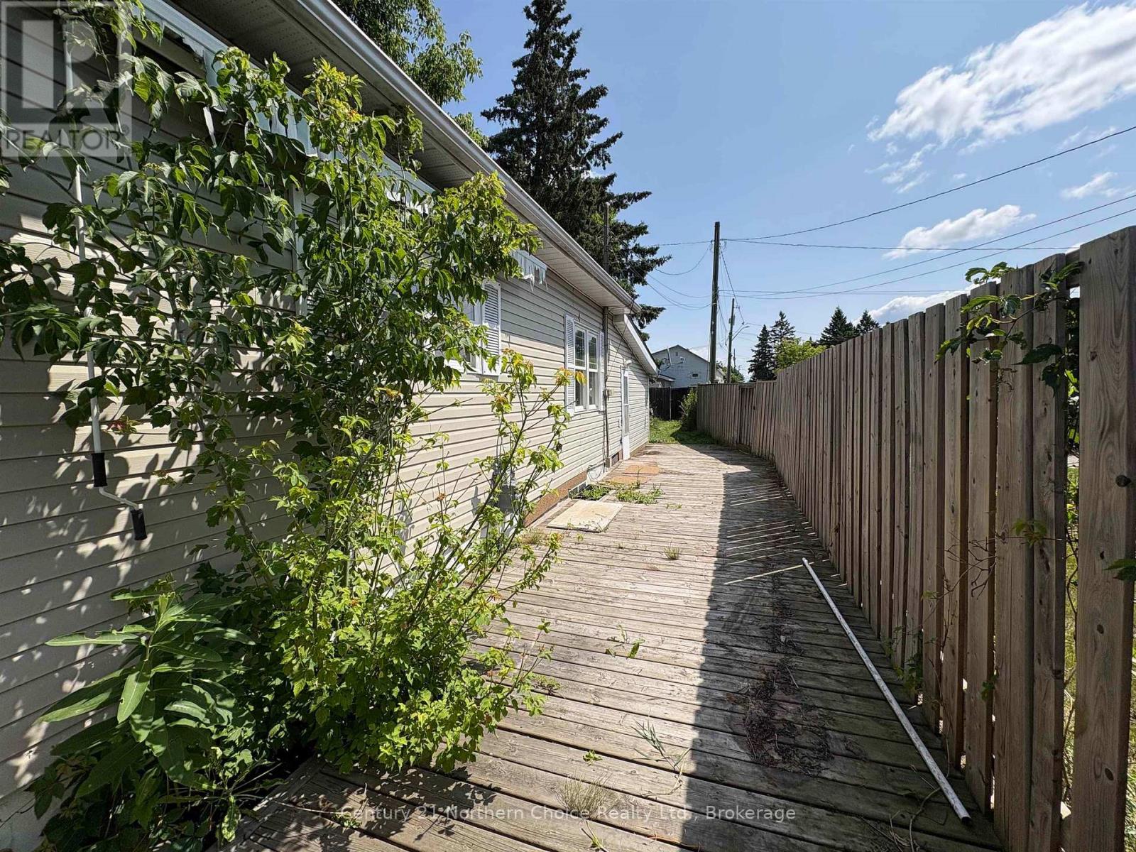 808 Portage Avenue Property Photo 3