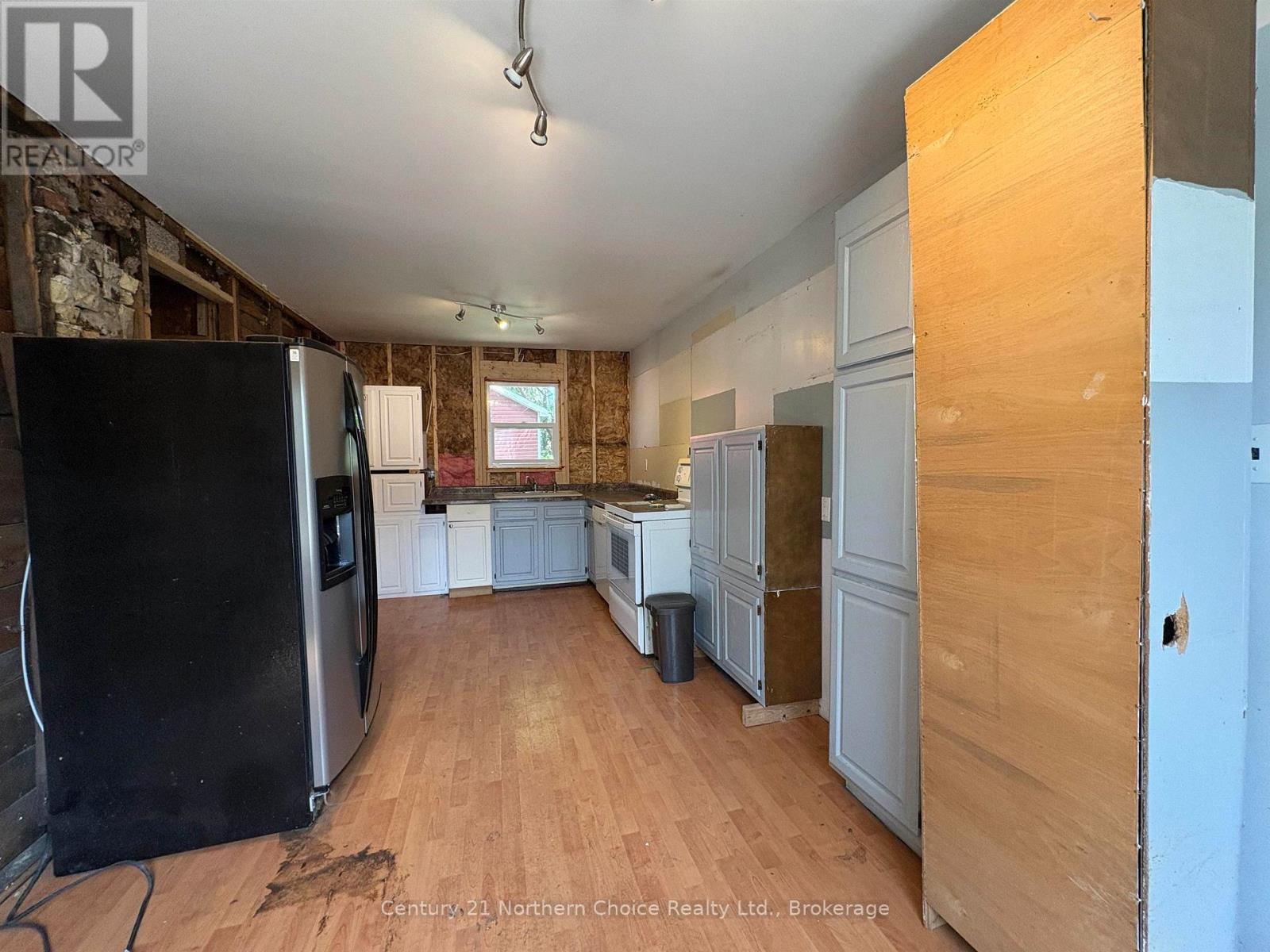 808 Portage Avenue Property Photo 5