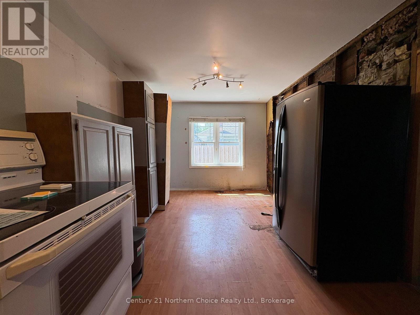 808 Portage Avenue Property Photo 7