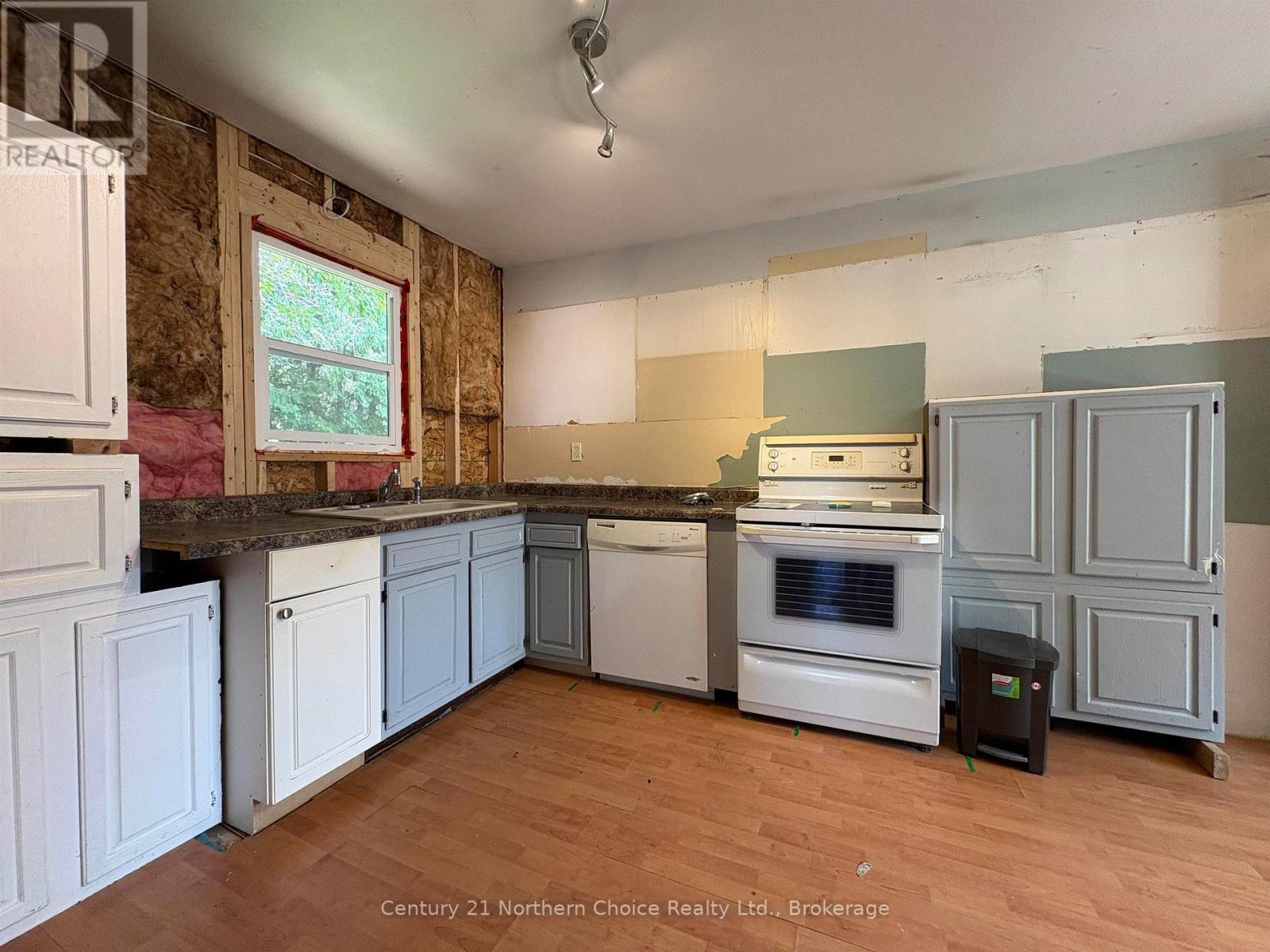 808 Portage Avenue Property Photo 8