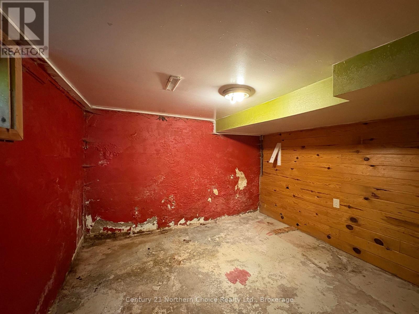 808 Portage Avenue Property Photo 24