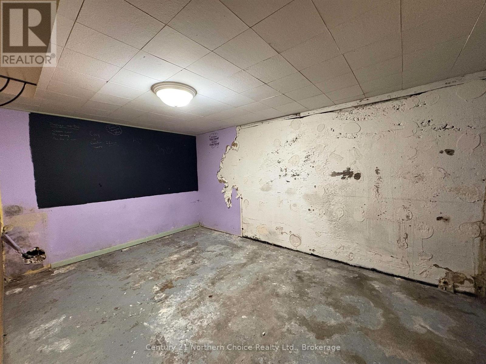 808 Portage Avenue Property Photo 25