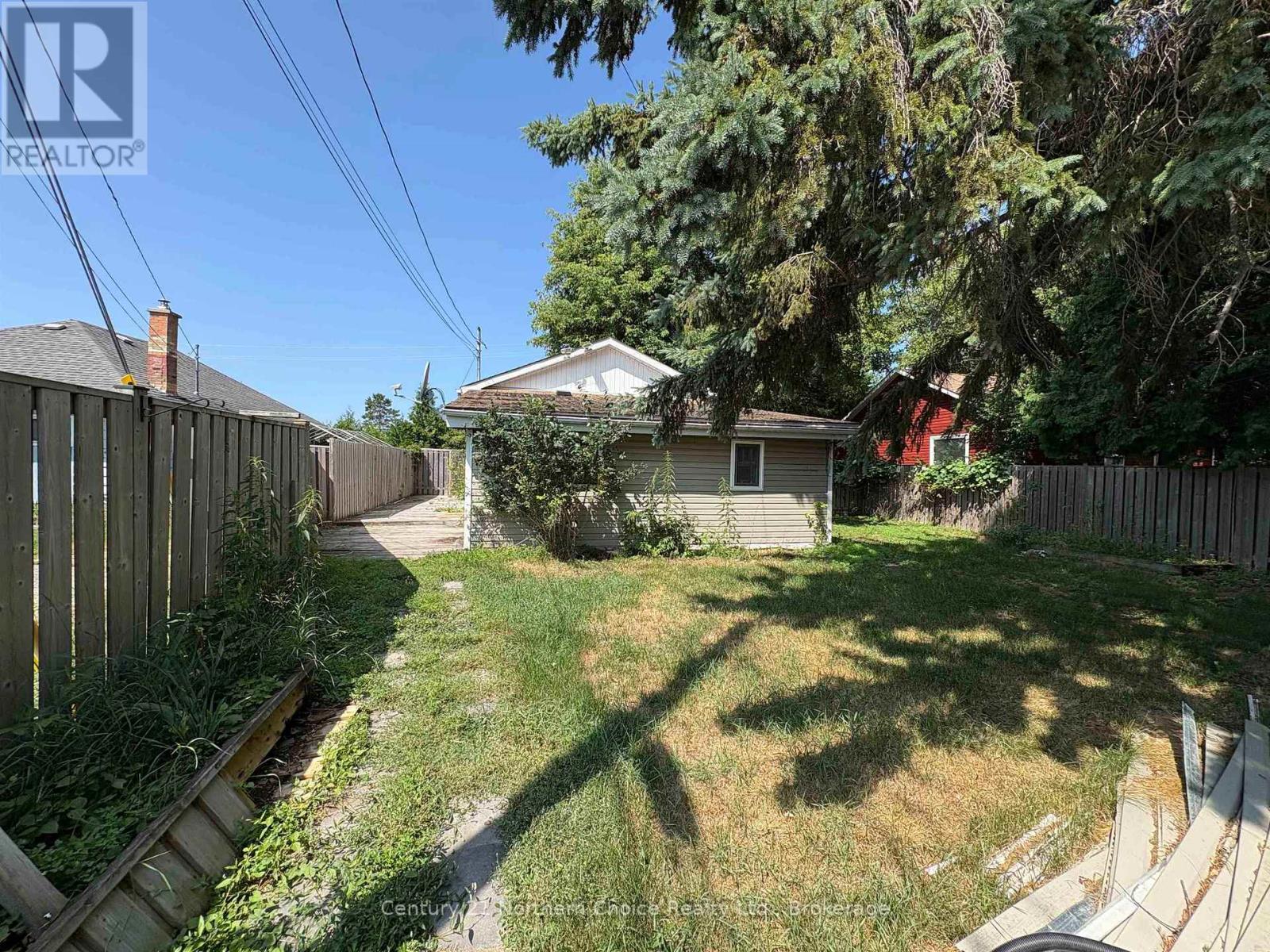 808 Portage Avenue Property Photo 28