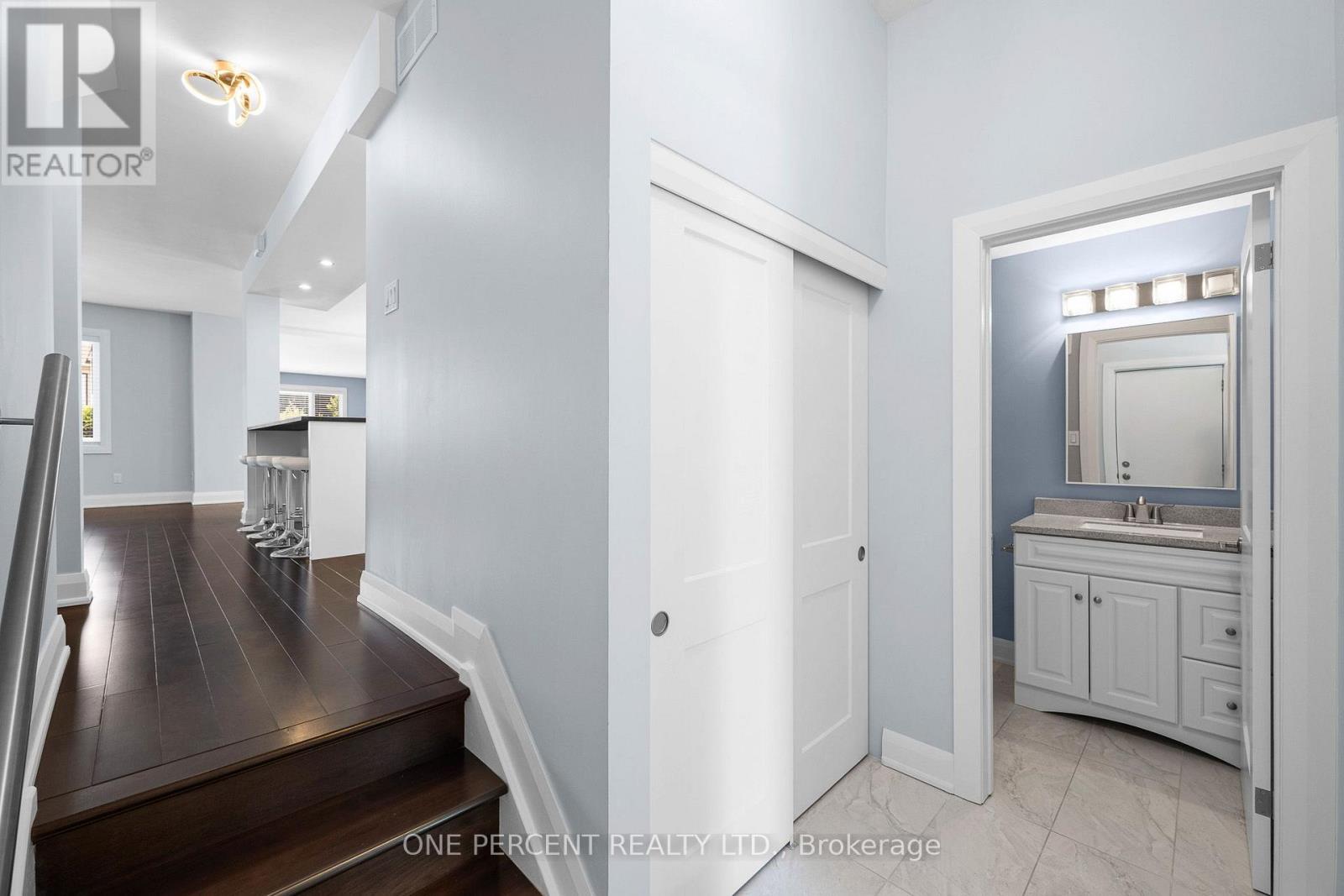 8 Rastila Crescent Property Photo 5