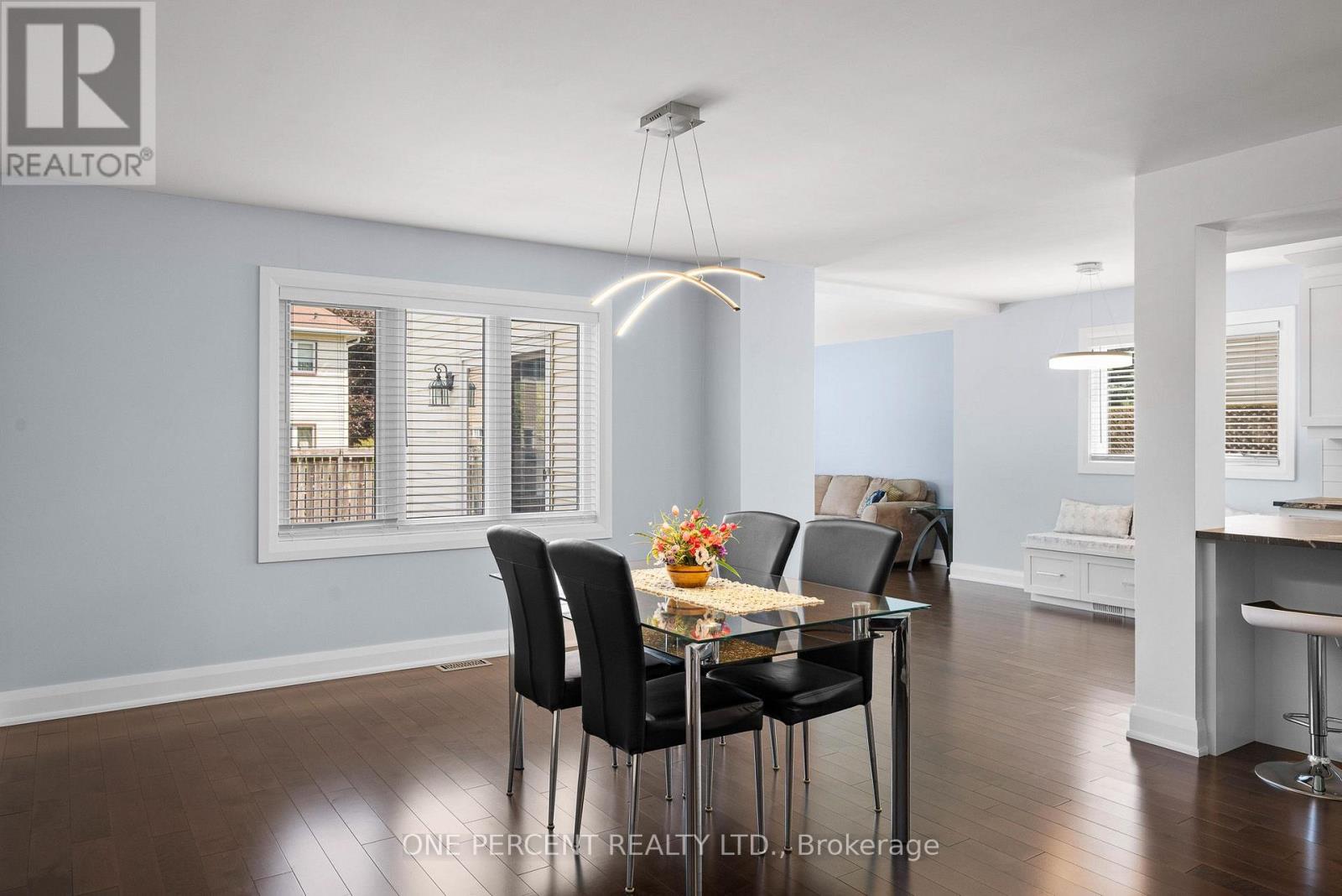 8 Rastila Crescent Property Photo 21