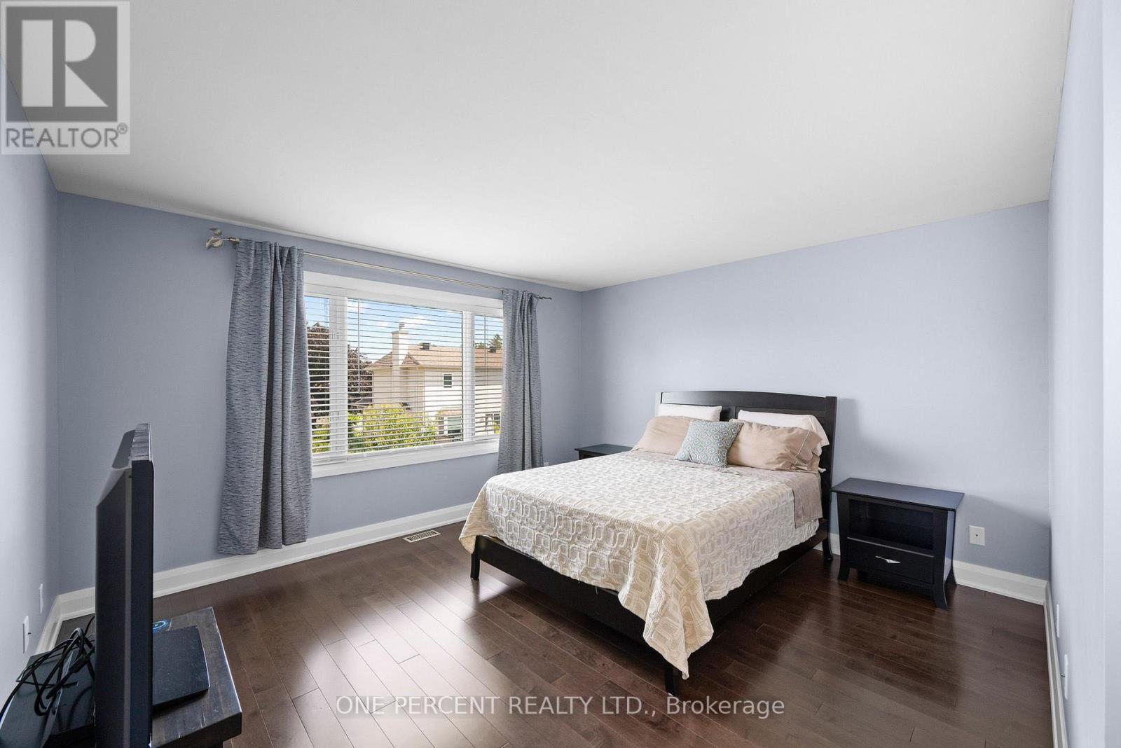 8 Rastila Crescent Property Photo 23